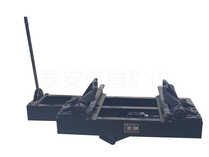 手动抱轨式阻车器 