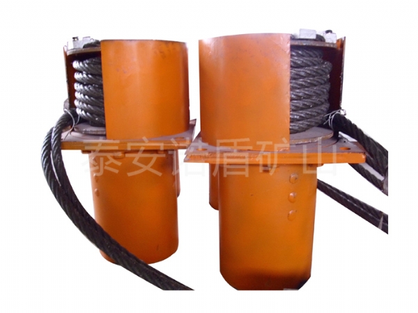 航空舰载式吸能器